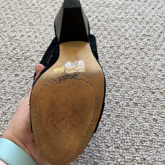 Vince Camuto 8.5 heels - Picture 4 of 4